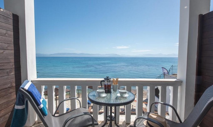 Messonghi Apartment | Oceanfront Galini Beach Studios & Penthouse - 4 Star Retreat