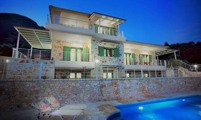 Igoumenitsa House | Galini Villa: Poolside Retreat for 8 with Scenic Views