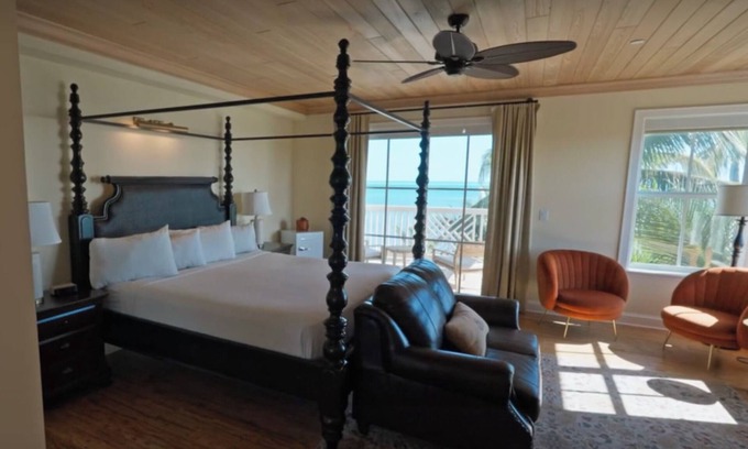 Marathon Hotel | Galleon Suite at Grassy Flats Resort