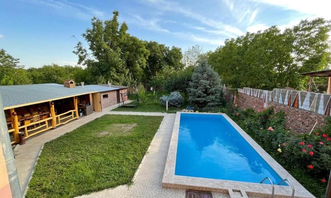 Oshakan Villa | Gallery Villa: Pet-Friendly Retreat with Pool & Top Reviews