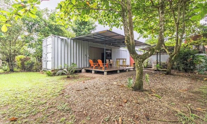 Palma Cabin | Gallo Pinto ~ Beachfront Compact unit