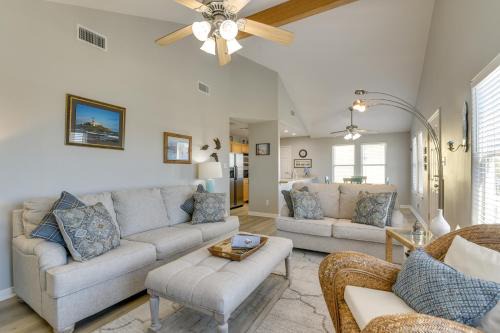 Pirates Beach House | Galveston Getaway: Relaxing Home Steps from the Beach