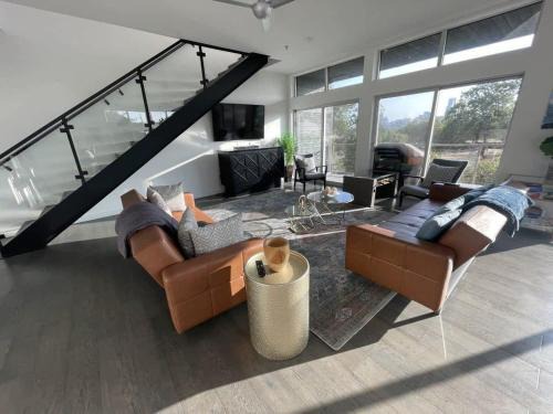 Central East Austin Apartment | Inviting Downtown Penthouse with Rooftop and Fire Pit