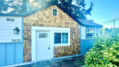 Springfield House | Family-Friendly Retreat at Game Farm with Pet Amenities