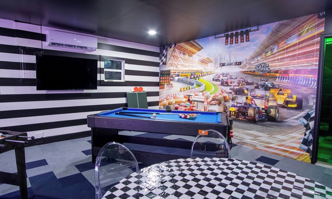 Homecroft House | Game Room/HotTub/Gym/Theater/Pet-Friendly/Sleeps14