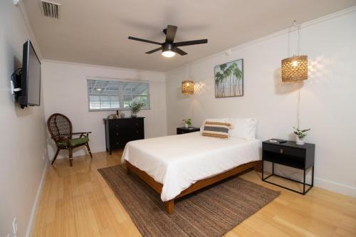North Beach House | Enjoy Game Room Fun Near Navy Base & Beautiful Beaches