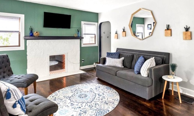 Lexington House | Unwind at Hickory Plaid: Game Room, Fire Pit & More