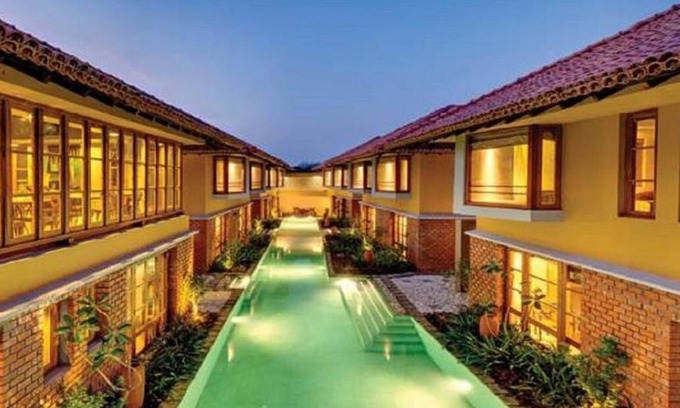 Raichak Hotel | Relax at Ganga Kutir: Pool, Spa & Family-Friendly Amenities