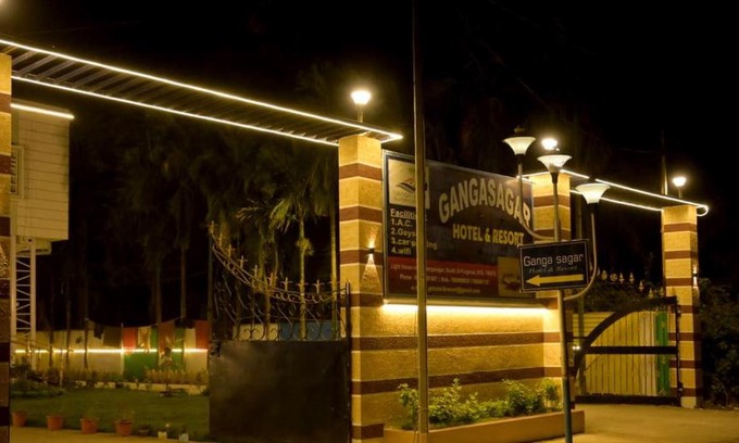 Diamond Harbour Hotel | Discover Gangasagar Hotel & Resort: Pet-Friendly Getaway