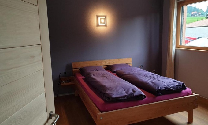 Rueschegg Cabin | Explore Gantrisch Lodge: Scenic Oceanfront Retreat