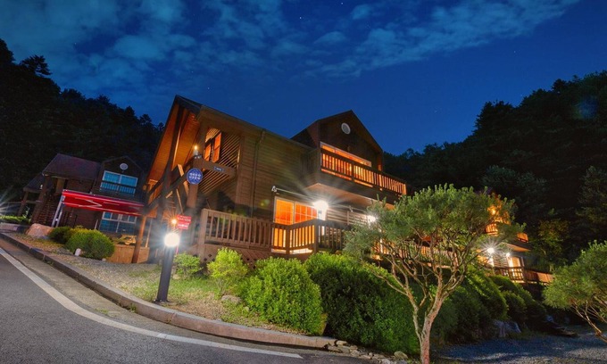 Gapyeong House | Kid-Friendly Getaway at Gapyeong Humantown Pension