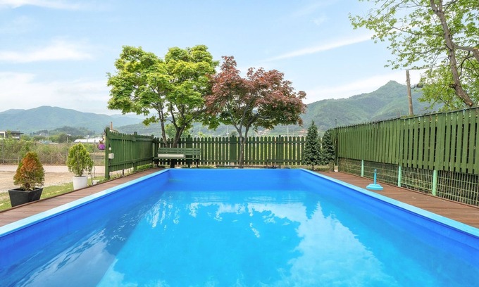 Gapyeong House | Relax at Gapyeong Lemon Pension: Family-Friendly Retreat