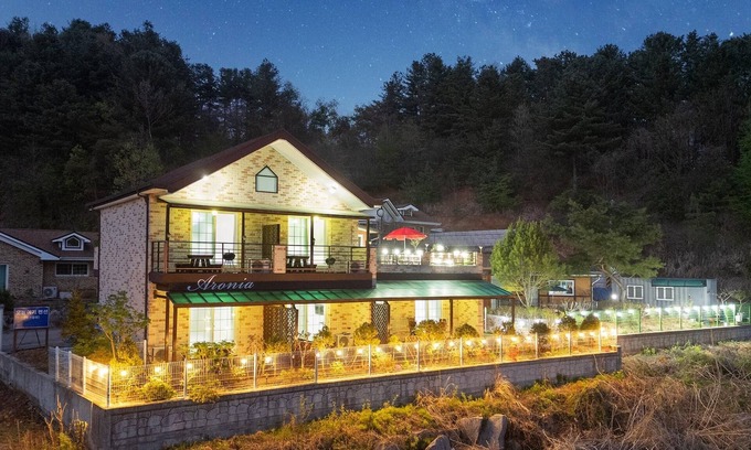 Buk House | Family-Friendly Stay at Gapyeong Oneul-yeogipensyeon