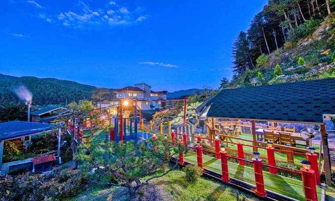 Buk House | Family-Friendly Gapyeong Pogny Kids Poolvilla with Pool