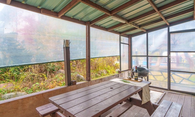 Buk House | Gapyeong Sanchaek Glamping Pension
