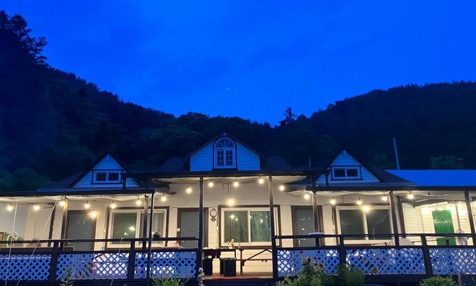 Gapyeong House | Family-Friendly Gapyeong Shym Pension with Kitchen Facilities