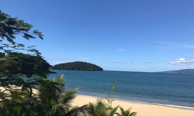 Garatucaia Apartment | Garatucaia: Enjoy Oceanfront Views and Pet-Friendly Stays