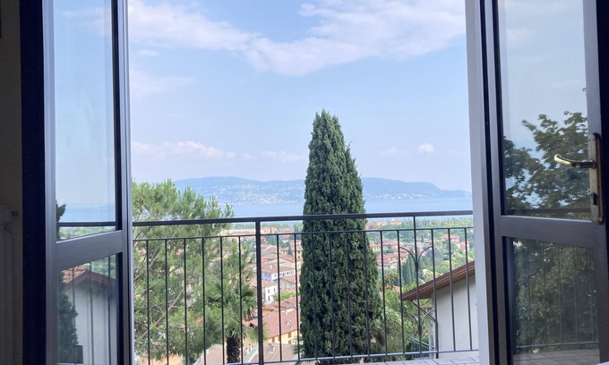 Toscolano Maderno Apartment | Garda Sunshine: Ocean View, Spa & Pet-Friendly Retreat