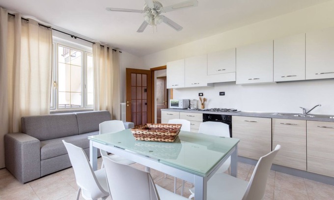 Monte House | GARDASUN 2 - Pet-Friendly Flat with Lake Views and Spa