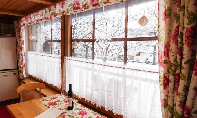 Mauterndorf Apartment | Top-Rated Garden Apartment - Family-Friendly Getaway