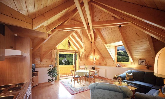 Sankt Martin am Tennengebirge Apartment | Comfortable 2-Bedroom Garden Apartment at Haus Elisabeth