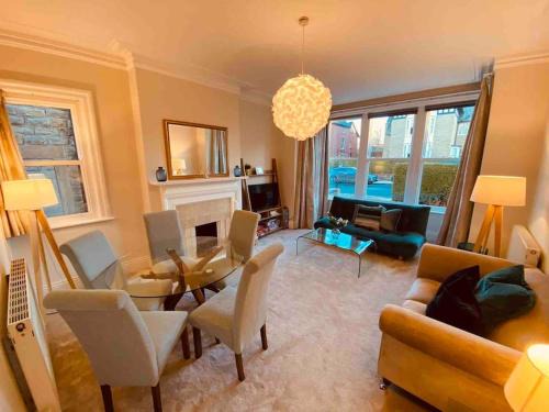 Harrogate Apartment | Central Harrogate Garden Apartment with Parking & High Ratings