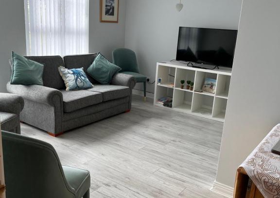 Portstewart Apartment | Inviting Garden Avenue: Family-Friendly Stay with Top Ratings