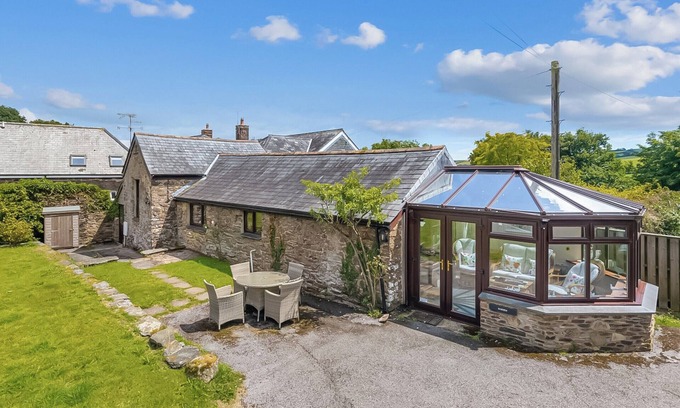 Totnes Cottage | Inviting 2-Bedroom Getaway in Halwell, Near Totnes