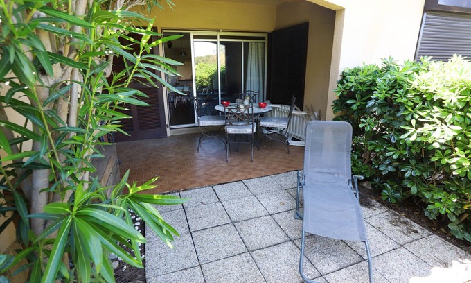 Saint-Cyprien Plage Apartment | Cozy Garden Level Retreat for 4 at St Cyprien Golf Course