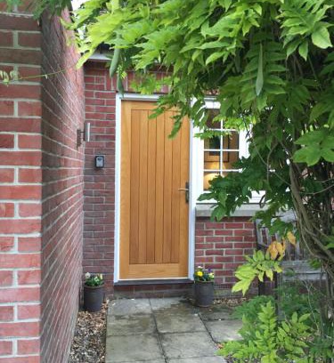 Wallingford House | Kid-Friendly Escape in the Cozy Garden Room - Rated 9.3