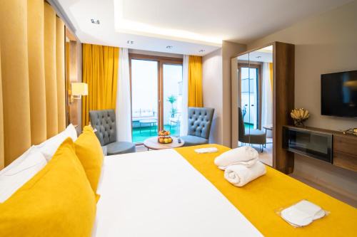 Kucukcekmece Apartment | Garden Room Suit Hotel
