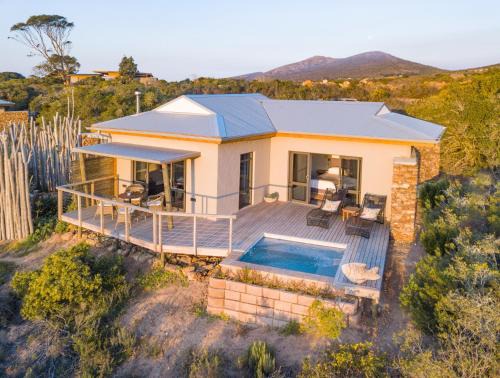 Albertinia Cabin | Explore Garden Route Game Lodge: Family-Friendly Retreat