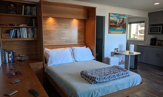 Southern Hills Apartment | Garden Studio Apt With View