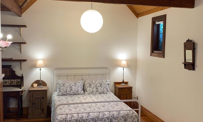 Glenbrook House | Garden Studio Cabin: Guest Rated 9.8 with Scenic Views
