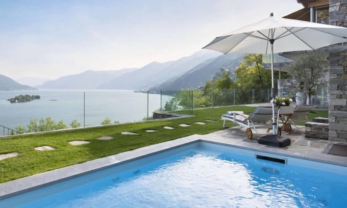 Ronco sopra Ascona Apartment | Relax in the Garden Suite with Pool and Lake Views