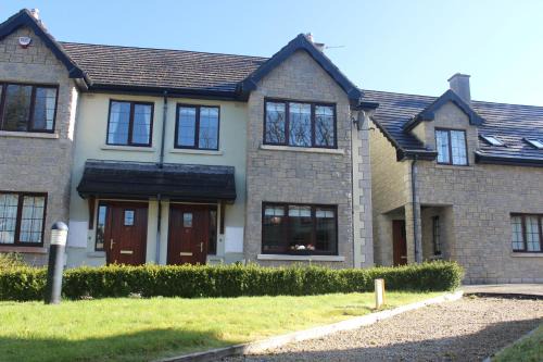 Mohill House | Beautiful Garden View Self Catering at Lough Rynn