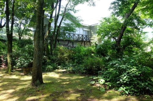 Minamiaso House | Inviting Garden Villa Minamiaso: Family-Friendly Retreat