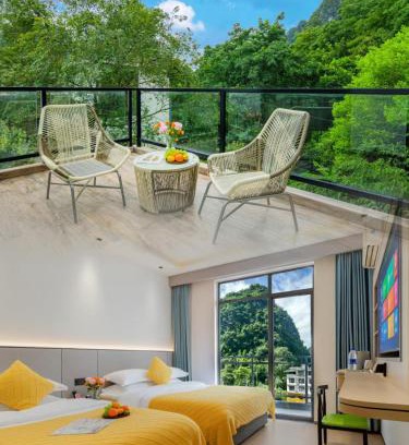 Yangshuo Hotel | Relax at Garden Villa Resort Yangshuo with Oceanfront Views