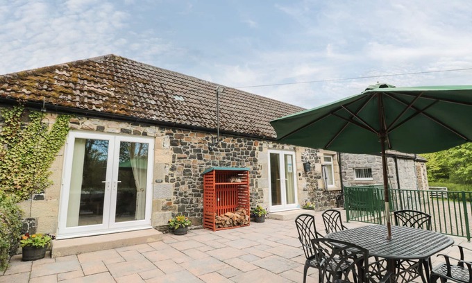 Belford Cottage | Perfect Pet-Friendly Retreat at Gardener's Cottage, Belford