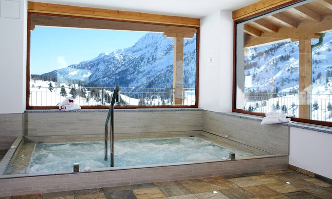 Passo del Tonale Hotel | Gardenia: Guest Rated 8.8 with Pool and Spa Amenities