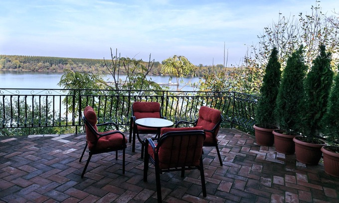 Zemun House | Unmatched Danube Views at Gardosh Panorama in Belgrade