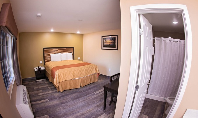 Westmont Hotel | Comfortable Stay at Garey Motel with Spa & Breakfast
