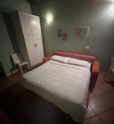 Porta Milano Apartment | Discover Mansardina di Piazzale Garibaldi with Easy Access