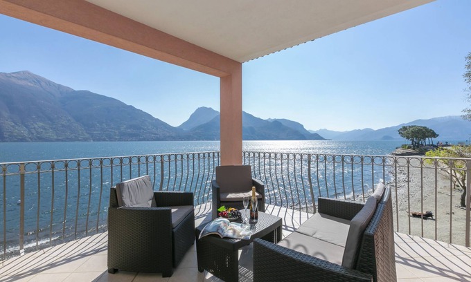 Acquaseria Apartment | Garibaldi Lake View: Perfect for Families & Pet Lovers
