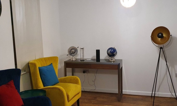 Dartford House | Cozy Garland House with Parking & Garden in Dartford