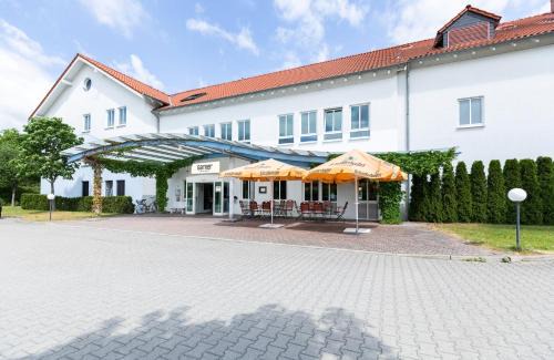 Klein Gaglow Hotel | Pet-Friendly Escape at Hotel am Seegraben with Breakfast