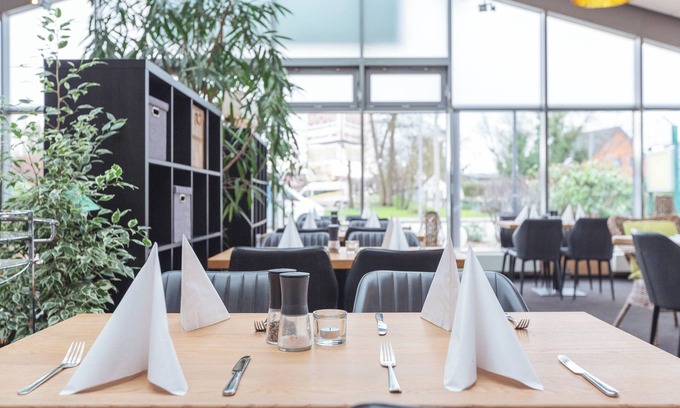 Langelohe Hotel | Cozy Hotel Elmshorn: Family-Friendly with Breakfast Included