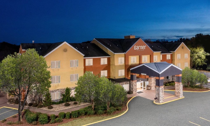 Macon Hotel | Pet-Friendly Garner Hotel Macon West with Great Amenities