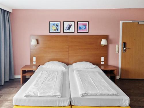 Feuersee Hotel | Budget-Friendly Hotel Rega Stuttgart with Family Amenities