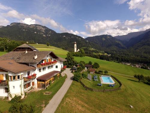 Siusi Hotel | Discover Garni Zatzerhof: Oceanfront Relaxation Awaits